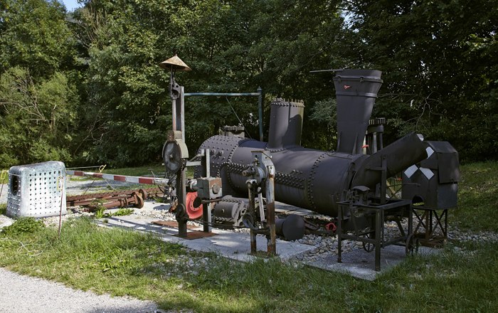 Zahnradbahnausstellung, © Wiener Alpen, Foto: Bene Croy Ausstellung von alten Zahnradbahnteilen im Freien.