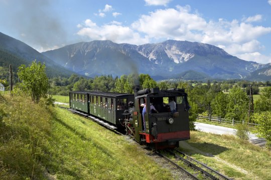 Im Dampfzug die Aussicht auf den Schneeberg genießen, © NB/Zwickl