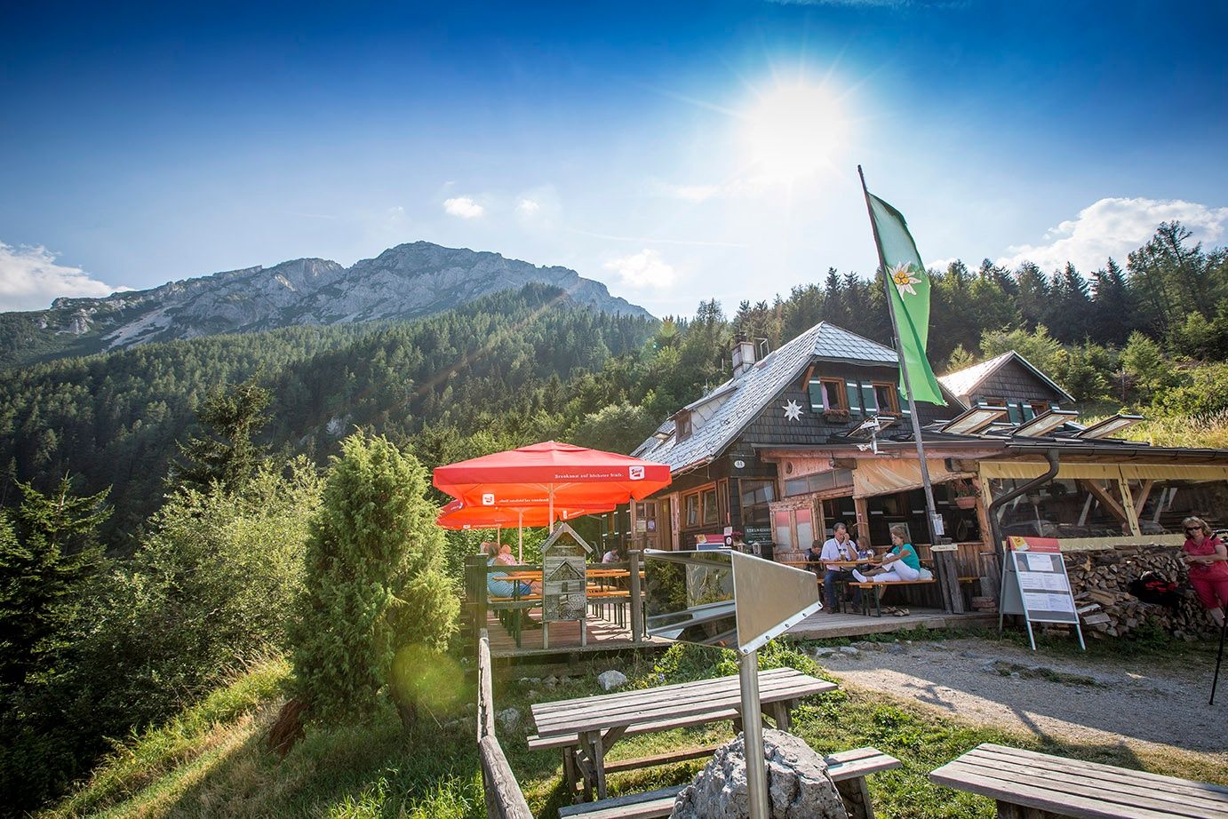Die Edelweisshütte auf dem Schneeberg