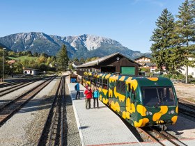 Bahnhof in Puchberg am Schneeberg mit Zahnradbahn, &copy; &copy;N&Ouml;SBB, Foto: Franz Zwickl