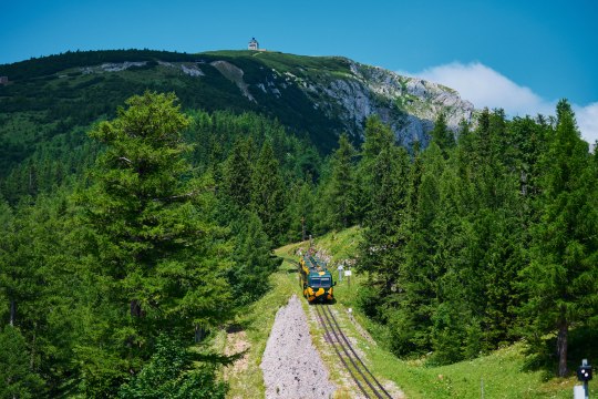 Am Weg zum Bergbahnhof, © NB/Wegerbauer