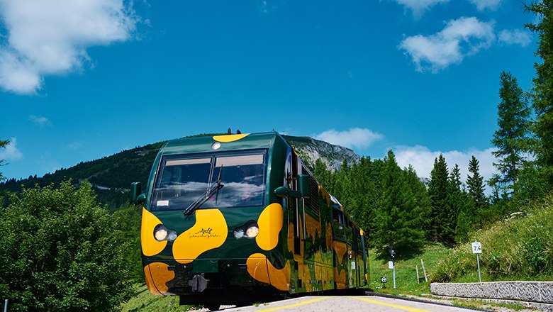 Salamander train of the Schneebergbahn, &copy; NB/Wegerbauer