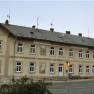 Historisches Geb&auml;ude mit der Aufschrift 'Krumb&ouml;ckhof' und 'Gasthof Pichler-Alber'.