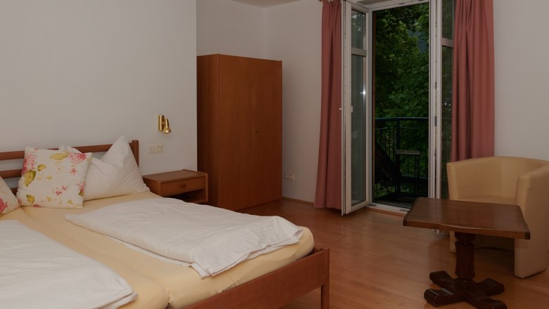 H&aacute;l&oacute;szoba, &copy; Landhaus Puchbergerhof by smc